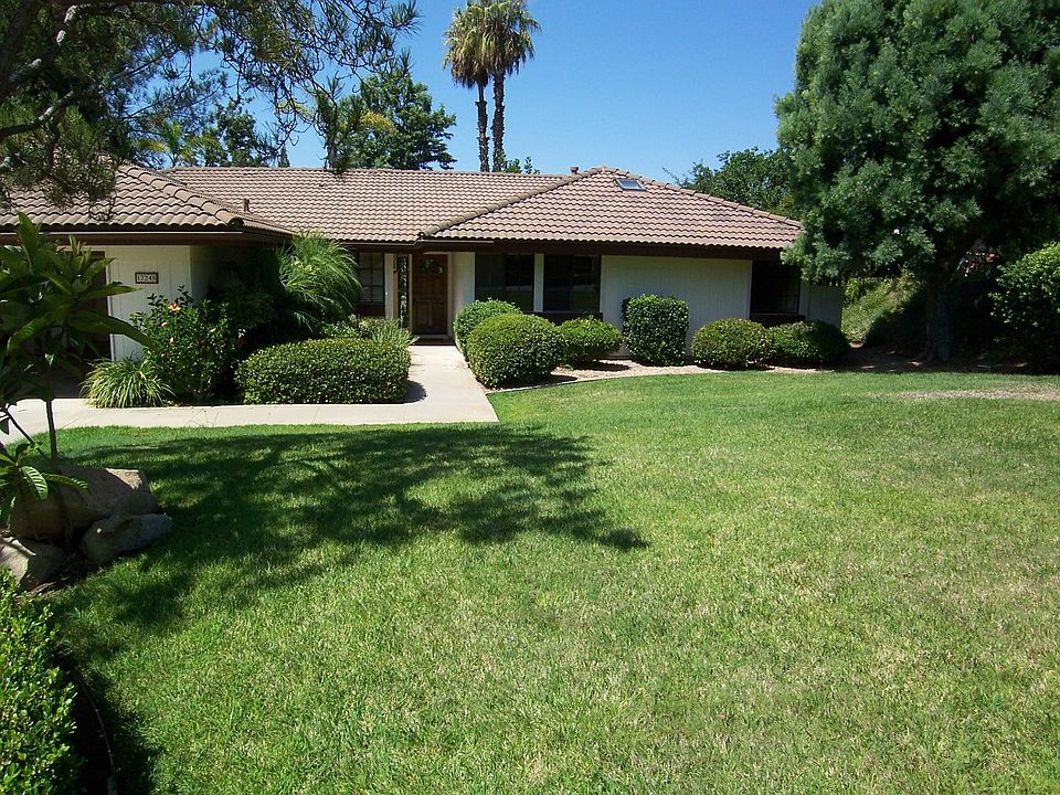 1st image of 17248 Saint Andrews Dr