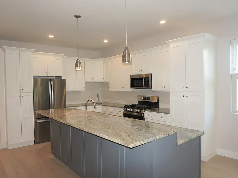 99 Moody St #Penthouse 9 — Photo 3