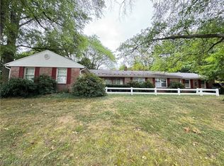 1221 E 3rd St, Dover, OH 44622