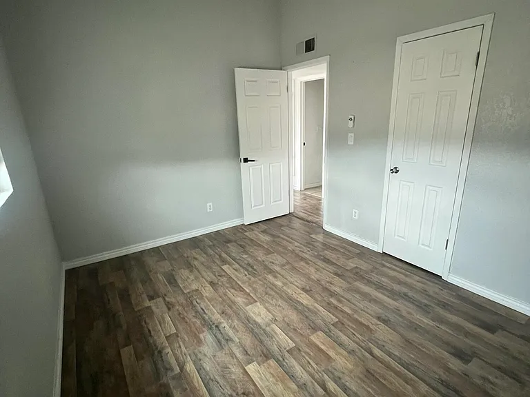 8609 Mercury St #B — Photo 19
