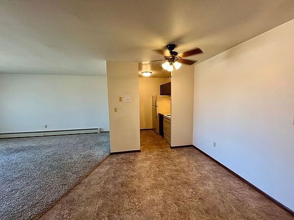 4th image of 619 Laurel Ct APT 105