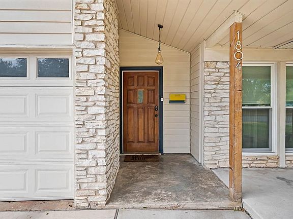 2nd image of 1804 Teton Dr