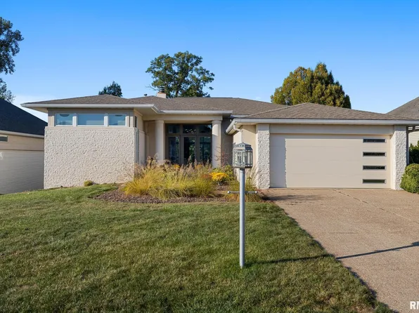 4411 W Jewelwood Ct, Peoria, IL 61615