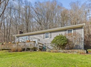 699 Peekskill Hollow Rd, Putnam Valley, NY 10579