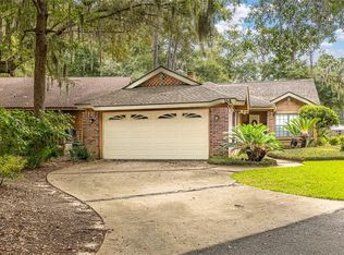 24 Bay Tree Ct W, Saint Simons Island, GA 31522