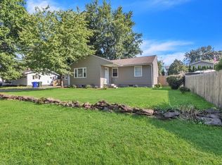 172 Garvey Dr, Springfield, MA 01109