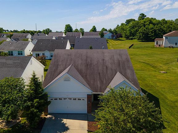 2nd image of 281 Dusty Rose Ct