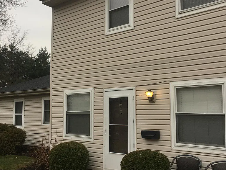 2408 Island Dr #B — Photo 1