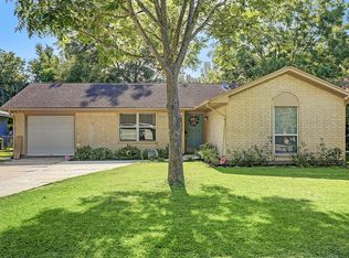 2023 Isla Dr, Pearland, TX 77581
