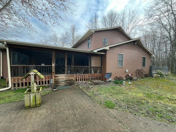 34722 36th Ave, Paw Paw, MI 49079