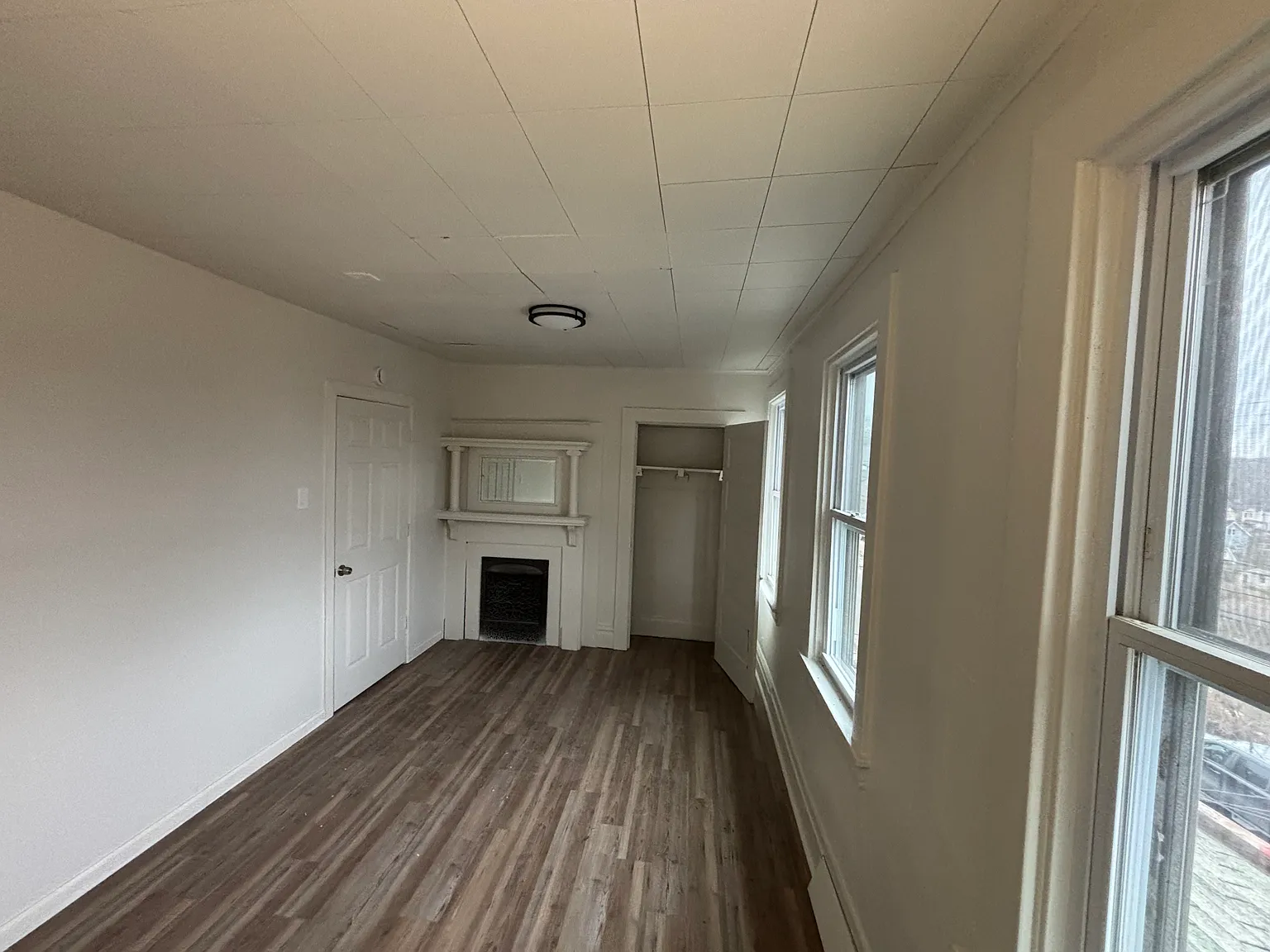 4 bed, 1872 sqft, $2,200 — Photo 3