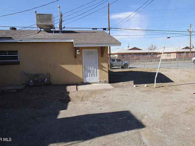8903 Old County Road A #EL — Photo 43