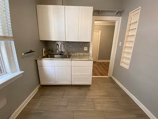 Rented by Contact Realty | media 4