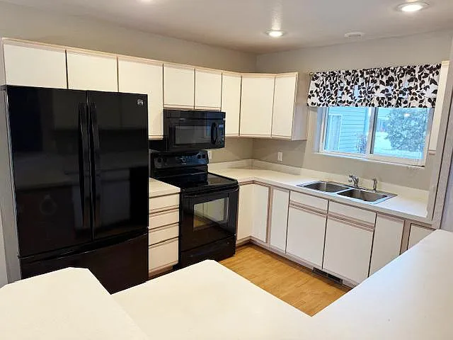 127 Sunburst Ct — Photo 6
