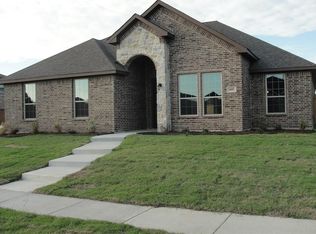 4809 Crestpoint Ln, Garland, TX 75043
