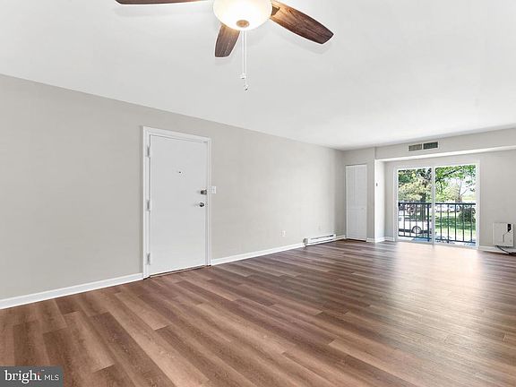 3rd image of 201 N Emory Dr Unit 7