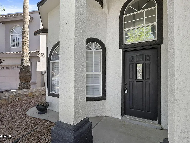 12425 Red Sun Dr — Photo 2