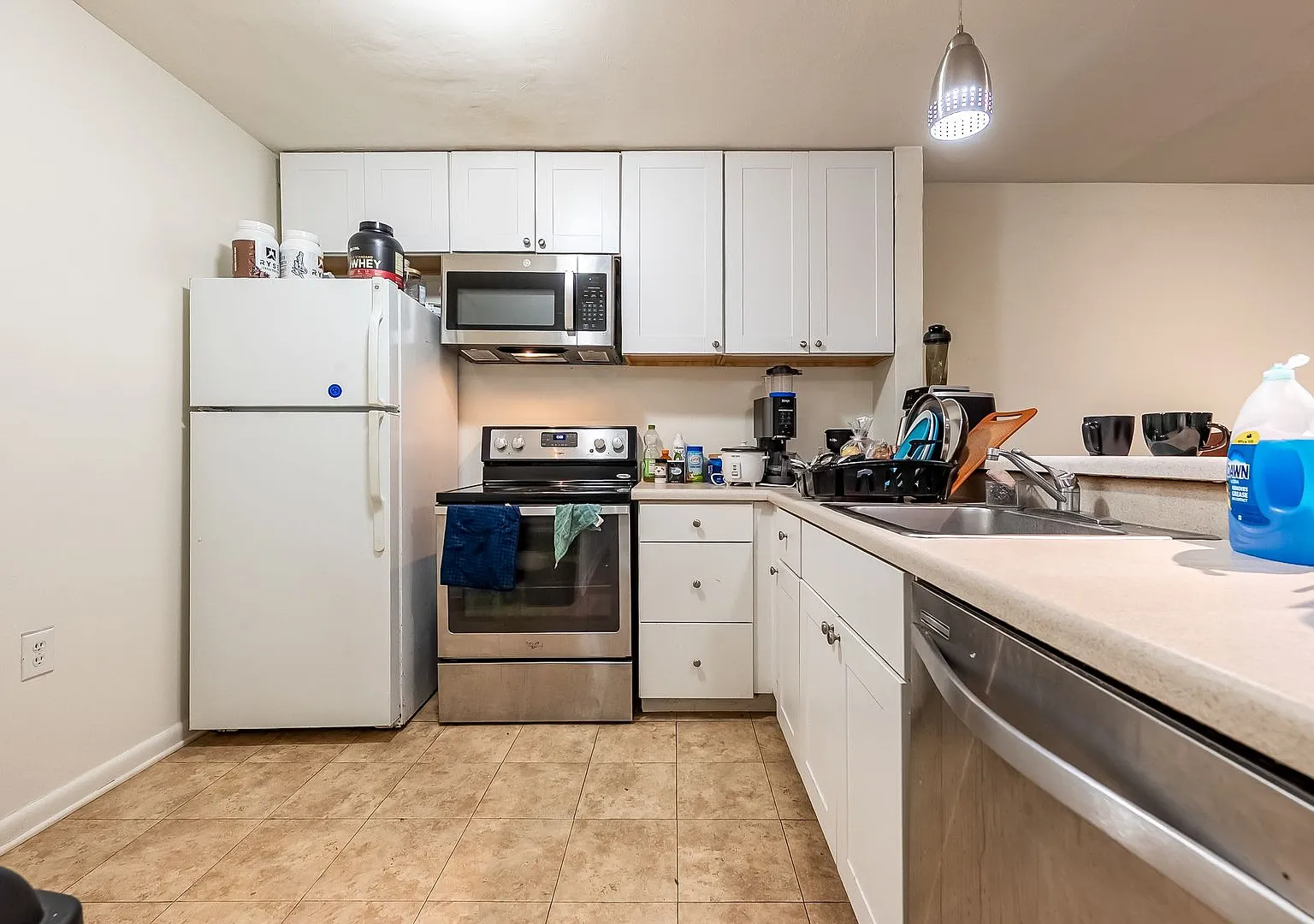 1213 University Terrace Apt C — Photo 3
