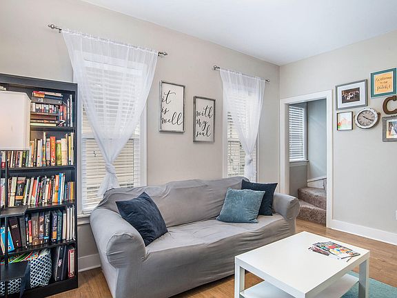 4th image of 316 W 17th St