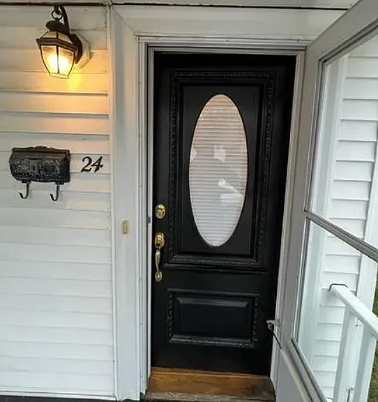 24 Cain Ave — Photo 9