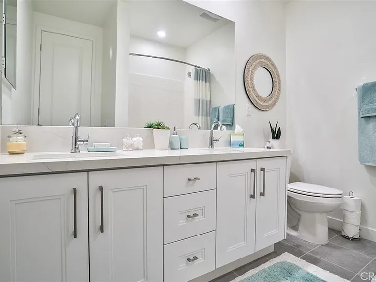 3318 Doheny Way — Photo 49