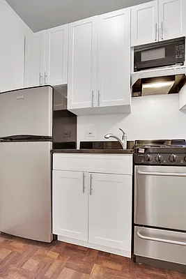 Rented by Cooper & Cooper Real Estate | media 26