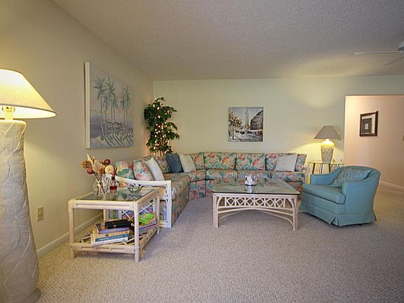 5th image of 2777 Carnation Ct