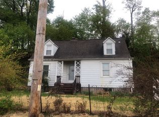 27 Wilson St, Beacon, NY 12508