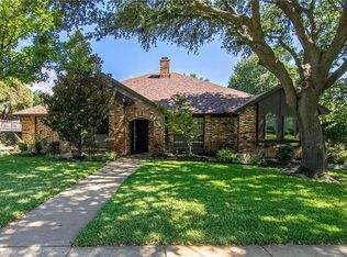 512 Heneretta Dr, Hurst, TX 76054