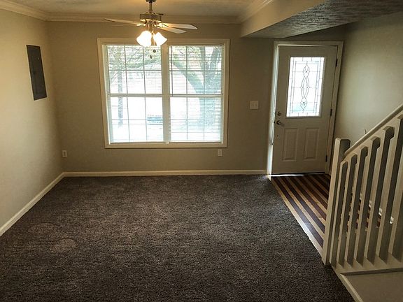3rd image of 3330 Northwestern Pkwy #102