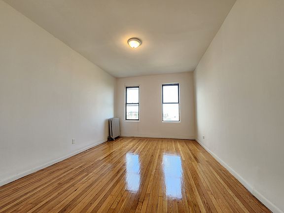 3rd image of 310 Convent Ave #22