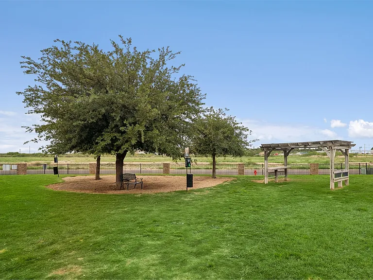 Vistas at Red Creek — Photo 28