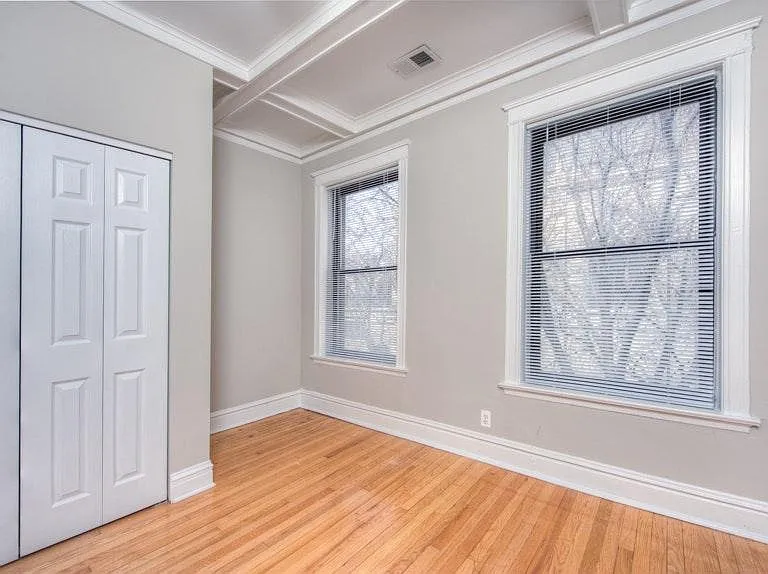 1211 W Catalpa Ave #3 — Photo 4