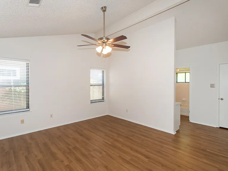5811 Cannon Mountain Dr — Photo 17
