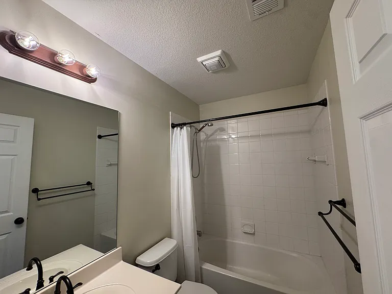 8123 N Drury Ave — Photo 11