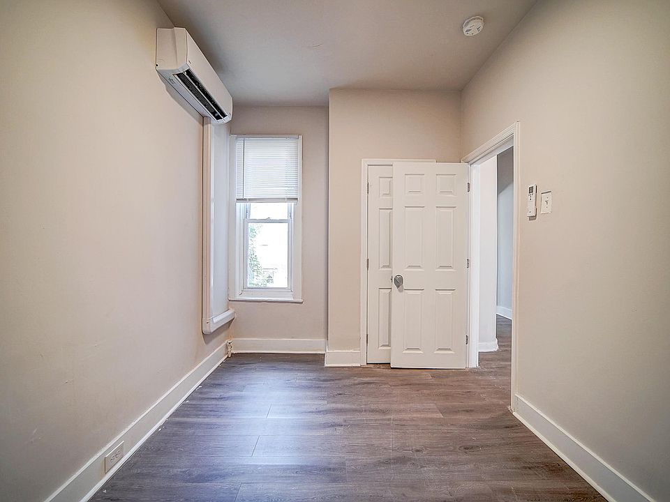1st image of 1233 W Huntingdon St #0