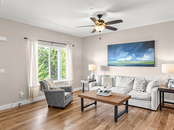 Great Room-Ceiling Fan>