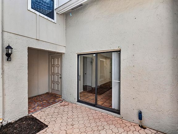 4th image of 12720 Spinnaker Lane