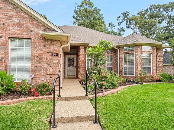 2nd image of 201 Northcreek Dr