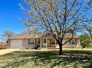 613 N Madison Ave, Anthony, KS 67003