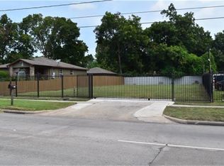 874 N Victory Dr, Houston, TX 77088