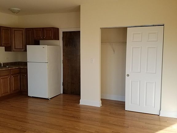 4th image of 2600 N Kimball Ave APT 407