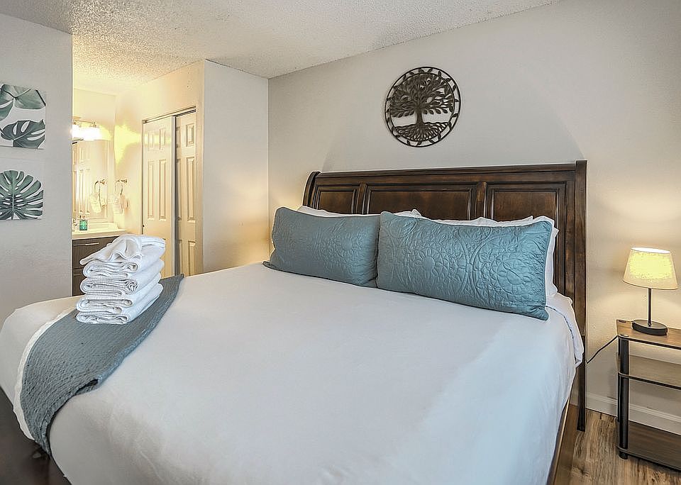 1st image of 5042 El Camino Dr APT 86