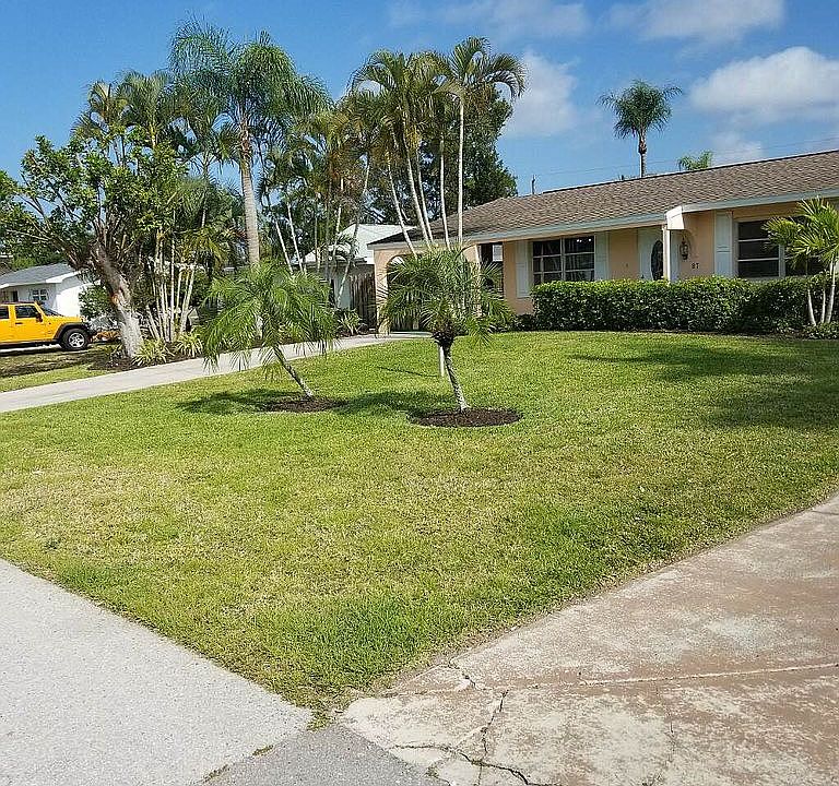 Lovely home in Bonita Shores