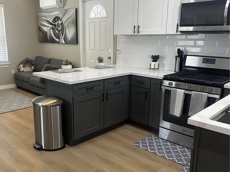 401 N Rennell Ave #A — Photo 3