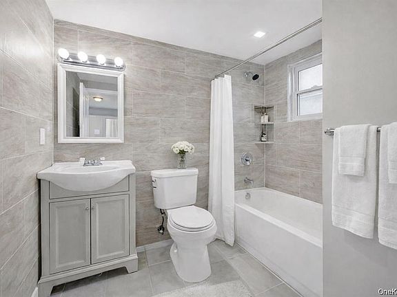 4th image of 170-21 118 ave