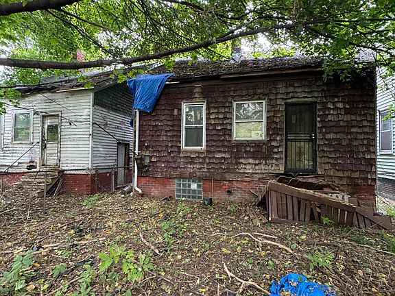 4th image of 5071 Saint Clair St