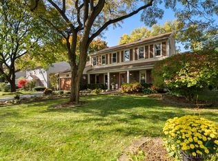 1087 Huntleigh Dr, Naperville, IL