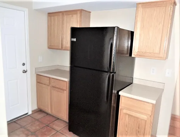 3 bed, 2.5 bath, 1646 sqft, $2,845 — Photo 3