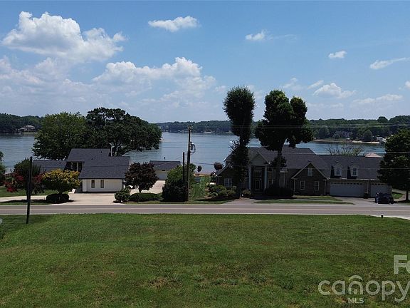 4th image of 182 Wilson Lake Rd